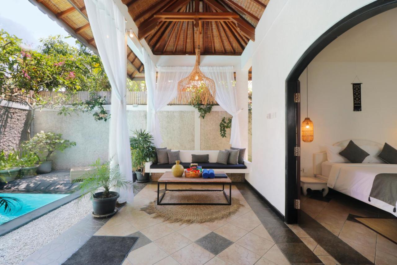 Singgah Villas Seminyak Exterior photo