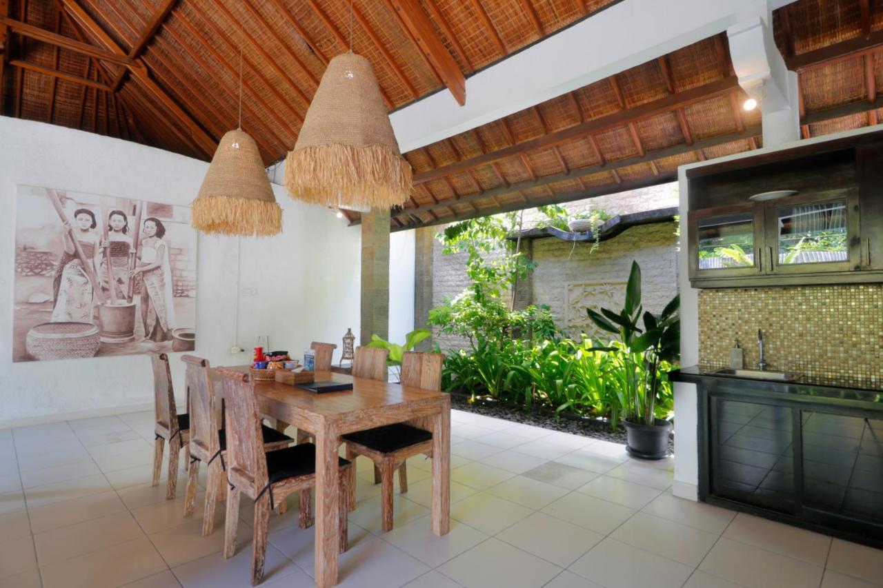 Singgah Villas Seminyak Exterior photo